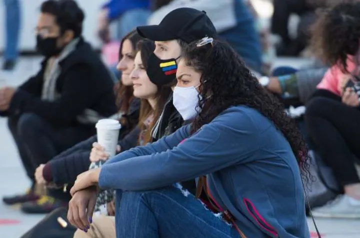 کاهش نگرانی کانادایی‌ها از کرونا و تمایلشان به زدن واکسن